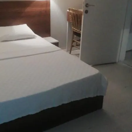 Side Tatil Evi 3 アパート
